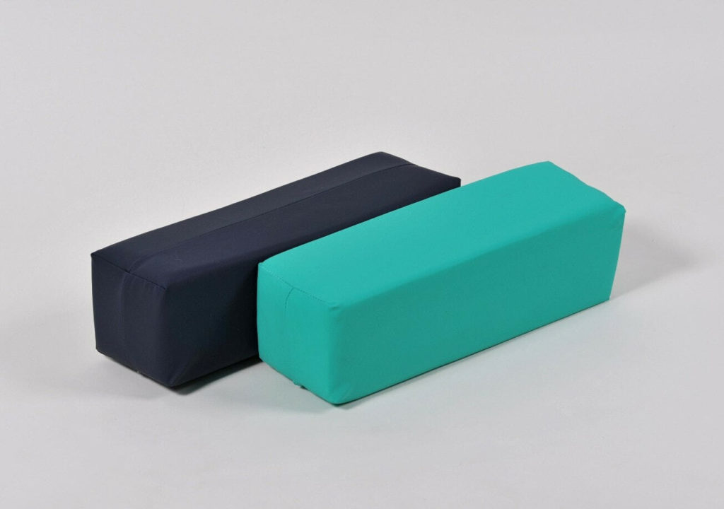 Валик под ноги (500х150х150мм)